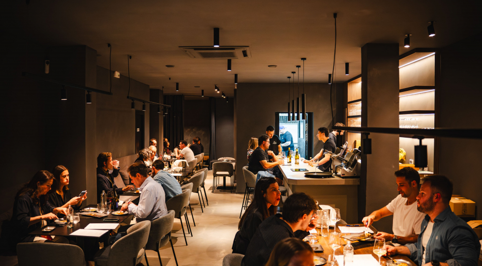 Serralunga Wine Bar, a restaurant and wine bar in Valencia, Spain.