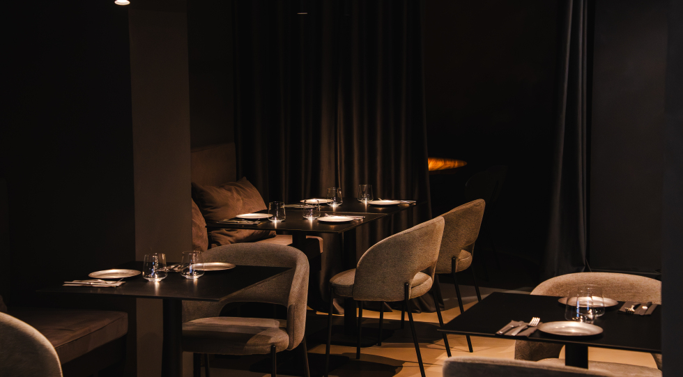 Serralunga Wine Bar, a restaurant and wine bar in Valencia, Spain.