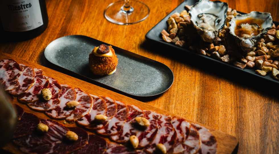 Serralunga Wine Bar, a restaurant and wine bar in Valencia, Spain.