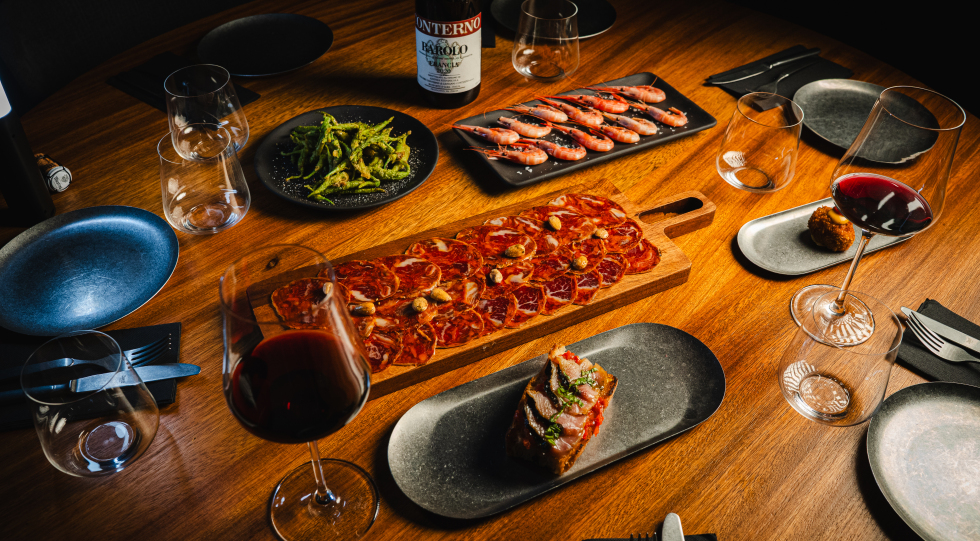 Serralunga Wine Bar, a restaurant and wine bar in Valencia, Spain.
