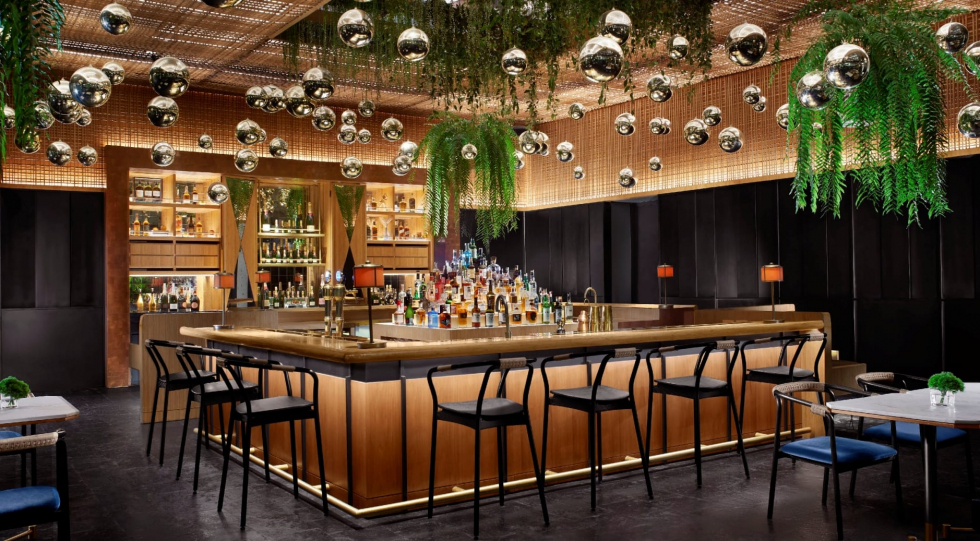 Bar at Aqua, Anantara Siam Hotel, Bangkok, Thailand.