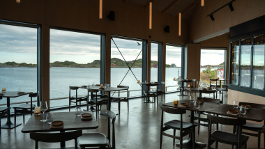 Restaurant Fangst - Hattvika Lodge, a hotel in Norway.