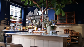 Vinoria Lilo, a wine bar in København K, Denmark.
