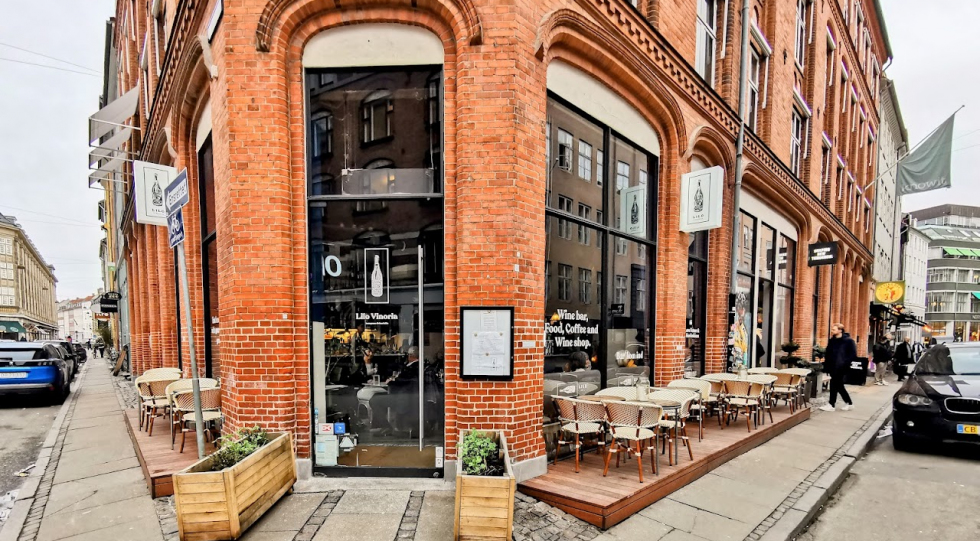 Vinoria Lilo, a wine bar in København K, Denmark.