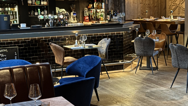 Bar & Kwizine, a wine bar and restaurant in Belgium.