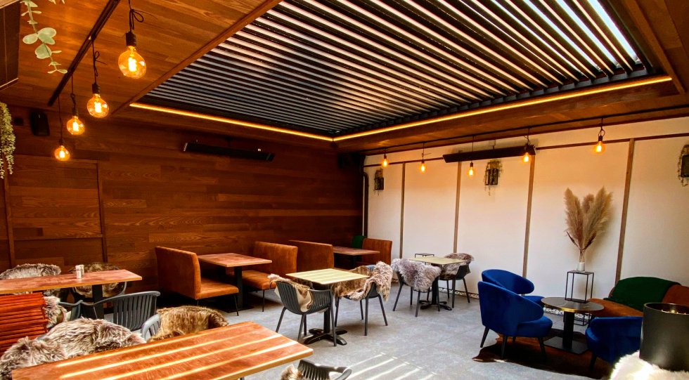 Bar & Kwizine, a wine bar and restaurant in Belgium.