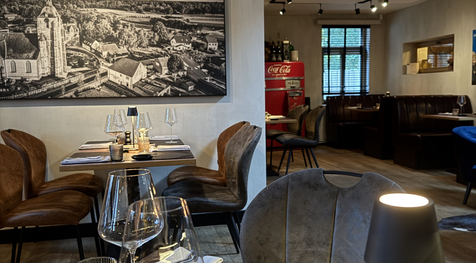 Bar & Kwizine, a wine bar and restaurant in Belgium.