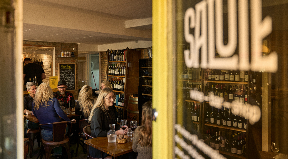 SALUTE | wine & food, a wine bar in Odense, Denmark.