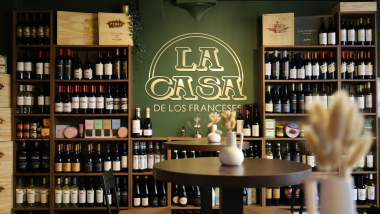 La Casa de los Franceses, a wine bar and restaurant in France.