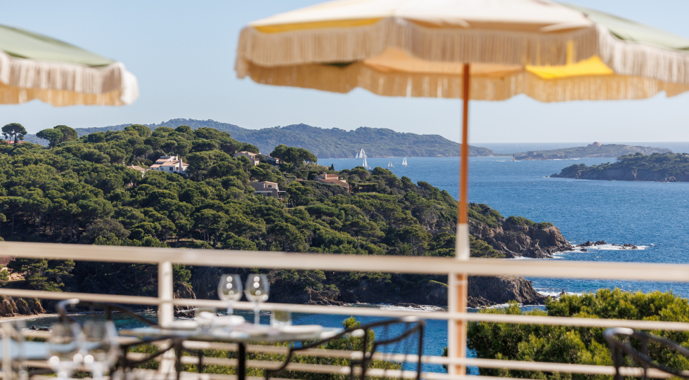 Terrace at restaurant La Rascasse, Hyères, France.