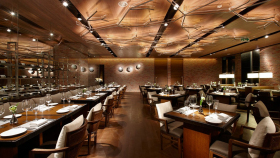 Robin's, Silks Place Tainan, a hotel and restaurant in China, Greater China.