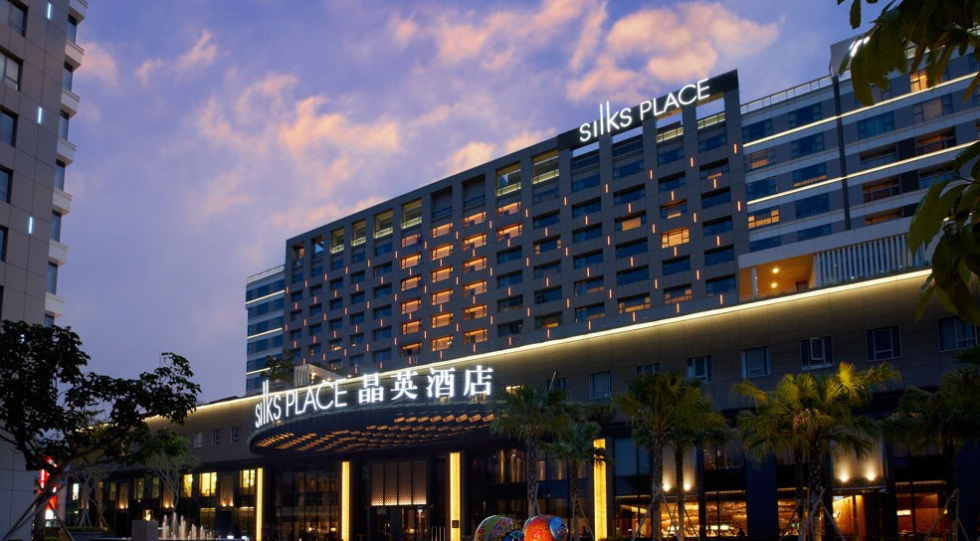 Robin's, Silks Place Tainan, a hotel and restaurant in China, Greater China.
