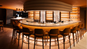 Temper's portal from wine room to cocktail lounge. Restaurant temper. Wine Room & Lounge, Singapore.