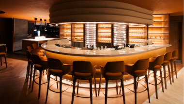 Temper's portal from wine room to cocktail lounge. Restaurant temper. Wine Room & Lounge, Singapore.