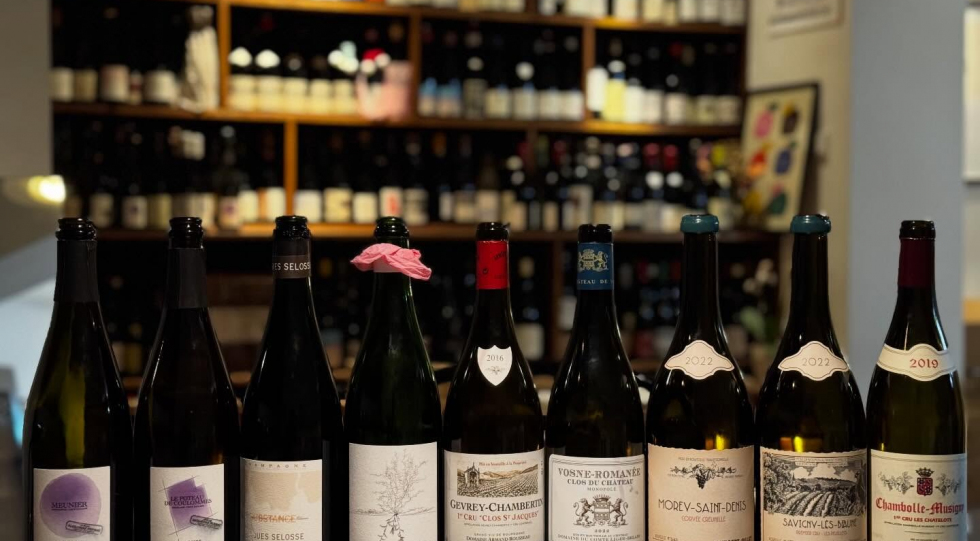 Interior of Le Pré Wine Bar, Düsseldorf, Germany.
