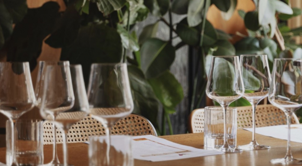 Restaurant Héroine, a restaurant in Rotterdam.