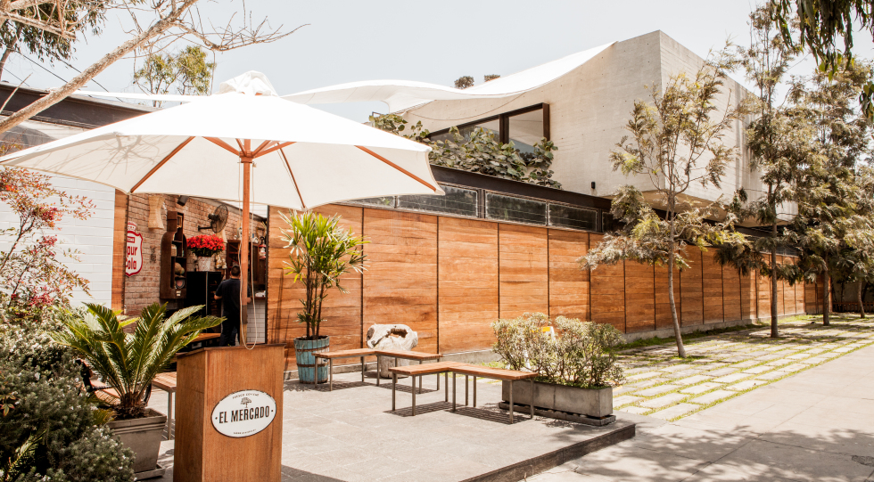 Exterior of El Mercado, Lima, Peru.