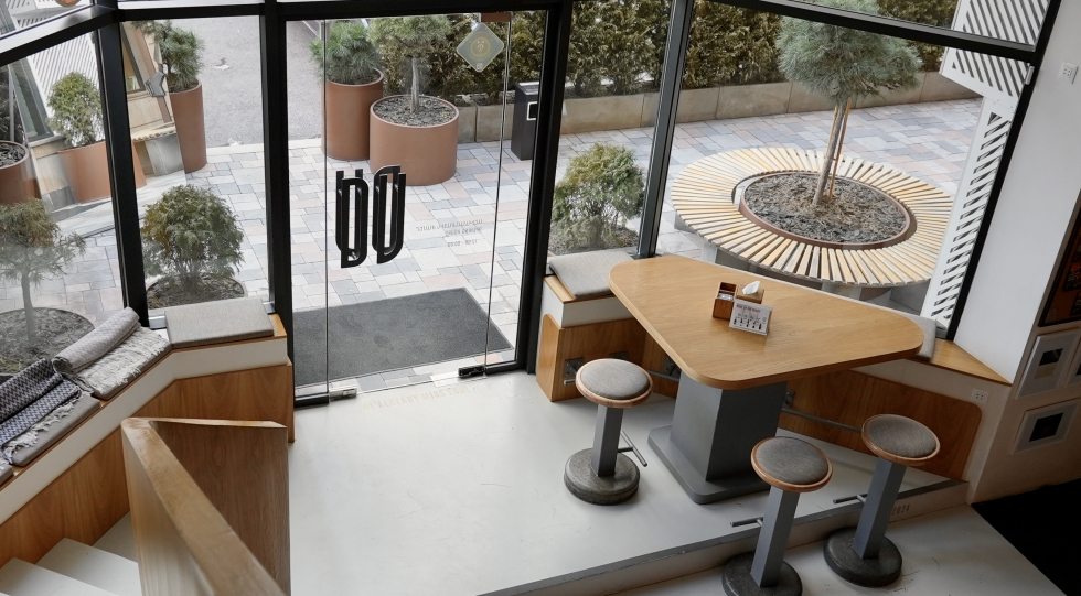 DV Wine Library, a wine bar in Armenia.
