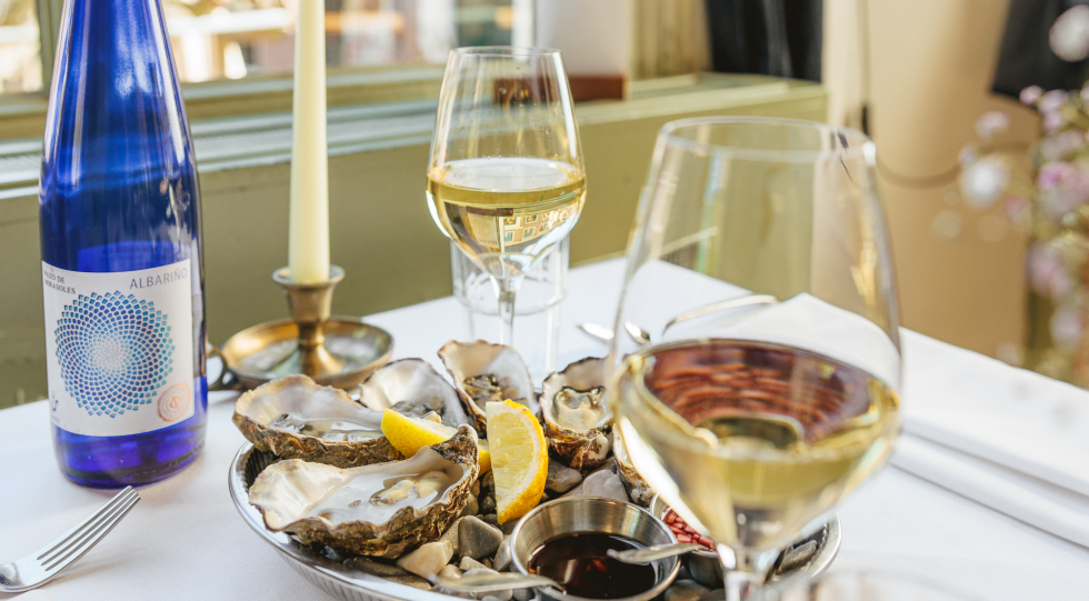 Grand Café de Burcht, a wine bar and restaurant in Leiden, Netherlands.