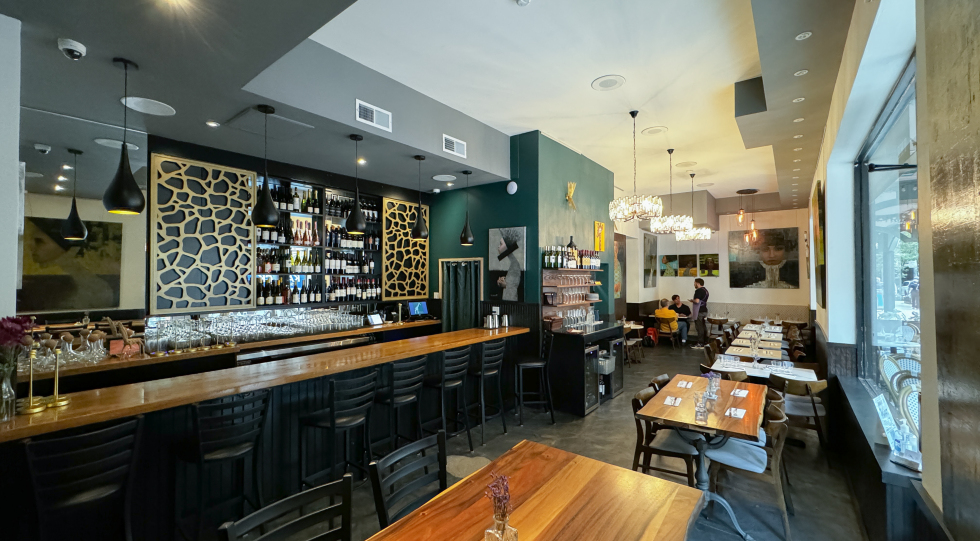 The Purple Tongue Wine Bar, a wine bar in New York City.