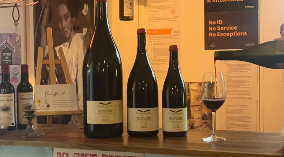 Bare Wine, a wine bar in Auckland, New Zealand.