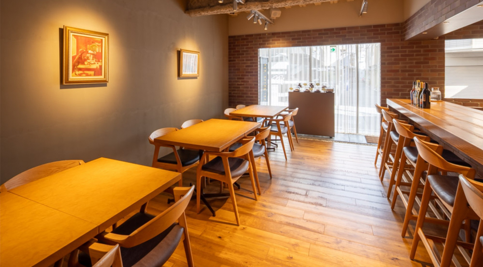 Pompette, a restaurant in Osaka, Japan.