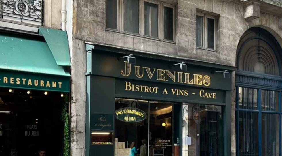 Juveniles, a wine bar in 1st arr, Paris, France.