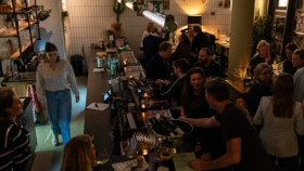 Bouzy Prinsestraat, a wine bar in The Hague, Netherlands.