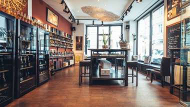 Le Cru, a wine bar in Vienna, Austria.