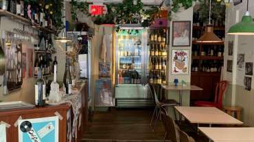 Wildduck & Canteen, a restaurant and wine bar in Seoul, South Korea.