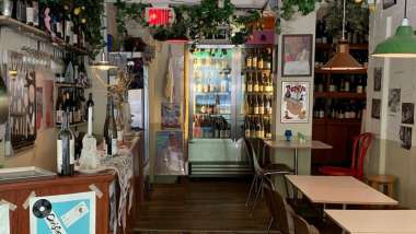 Wildduck & Canteen, a restaurant and wine bar in Seoul, South Korea.
